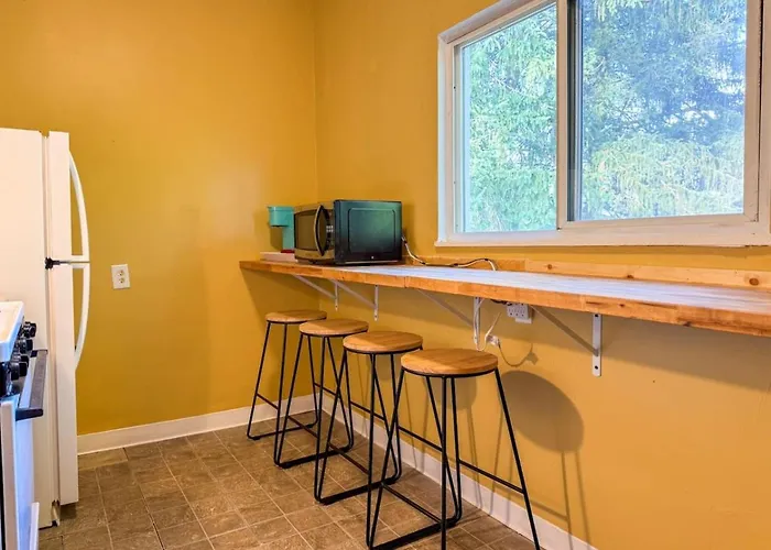 Apartment 2 Full 4 Bedrooms With 14 Beds And Parking